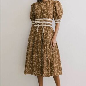Kendra Ditsy Floral Midi Dress in Brown